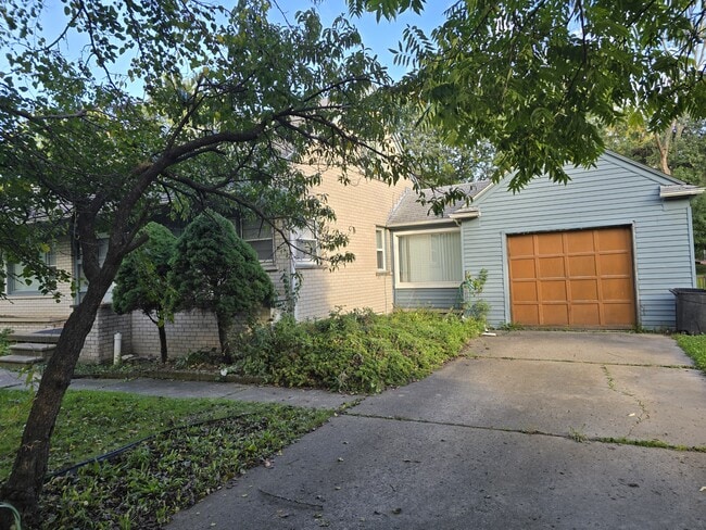 Building Photo - 2385 Rutherford Rd