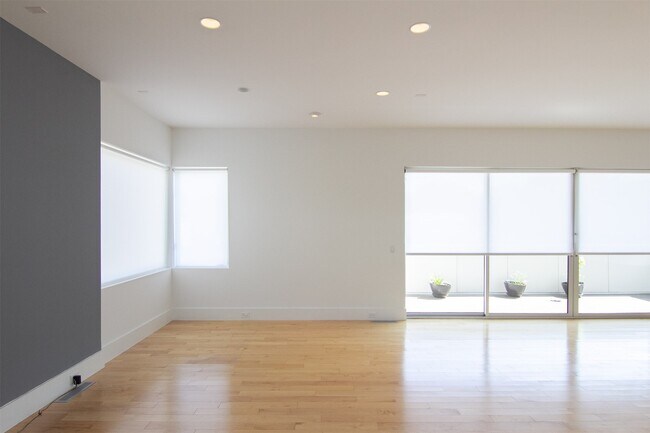 Building Photo - 5301 Chenevert St