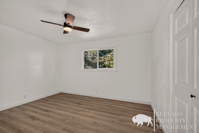 Building Photo - 578 Maple Leaf Dr
