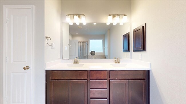 Building Photo - 1406 Veranda Mist