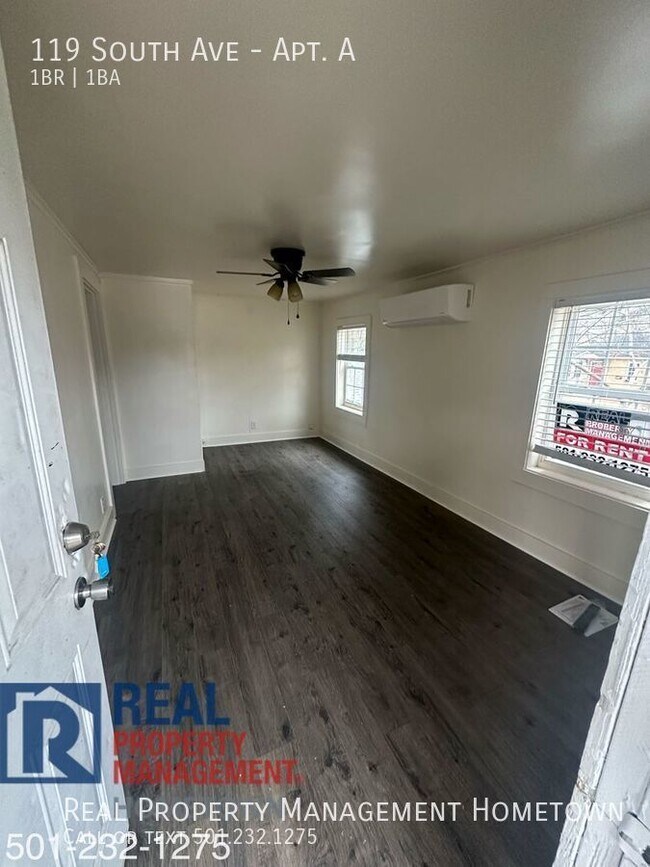 Building Photo - Newly Remodeled Quaint 1 Bedroom Unit!!