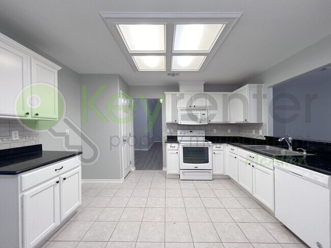 Building Photo - Gorgeous 4 bed/ 2 bath home in Sharyland Plantation (Mission, TX)