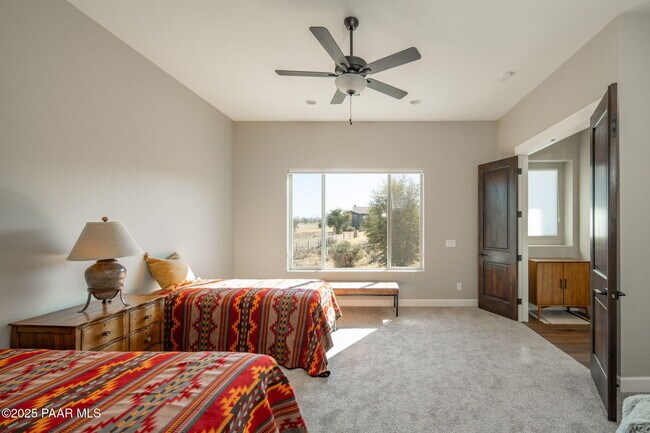 Building Photo - 9830 N American Ranch Rd