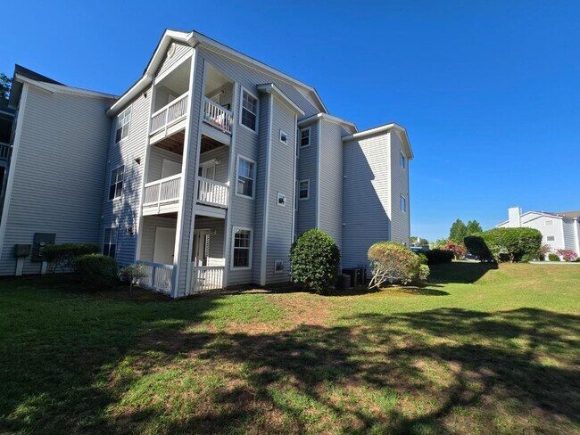 Building Photo - 267 Waterdown Dr