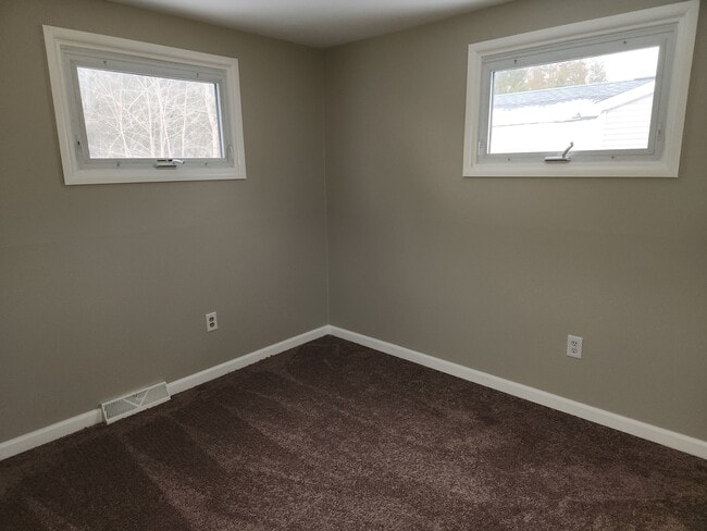 Building Photo - 311 Rebecca St