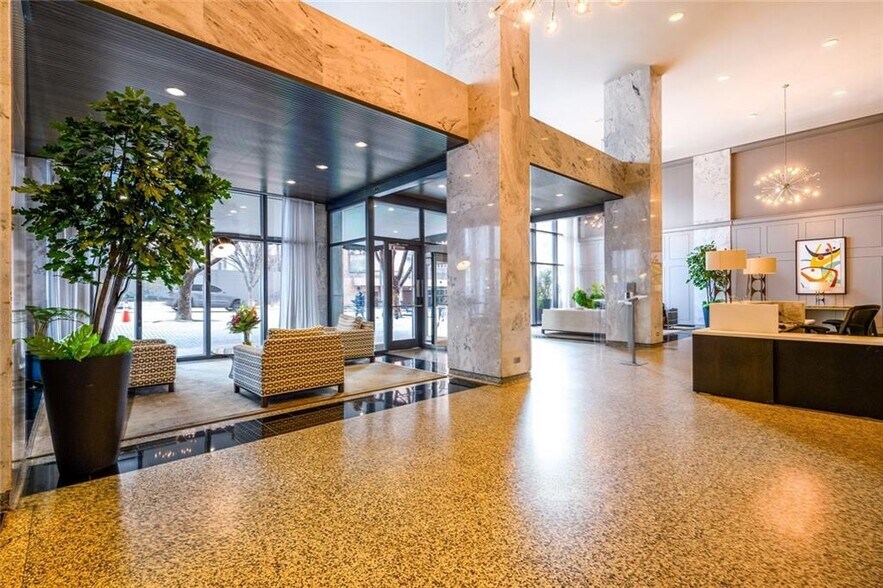 Primary Photo - 620 Peachtree St NE