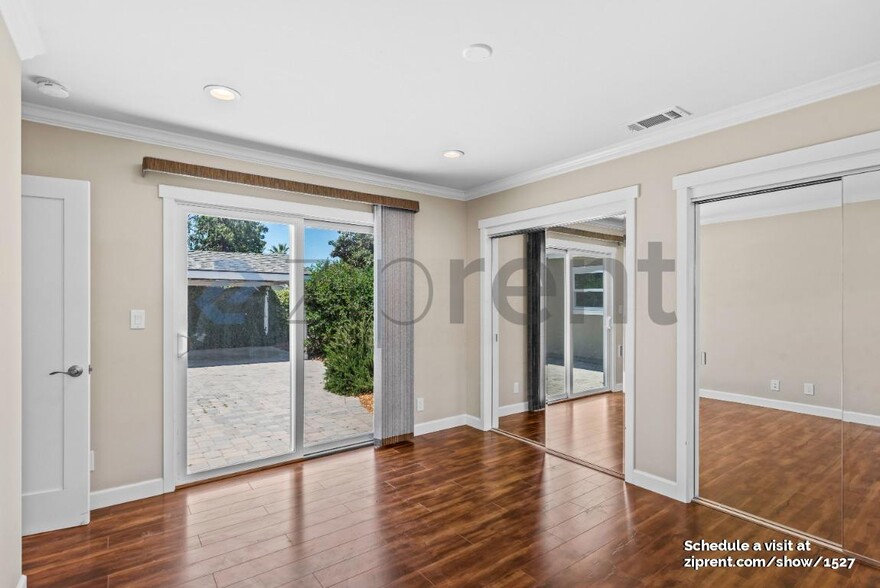 Building Photo - 1133 Lovell Ave
