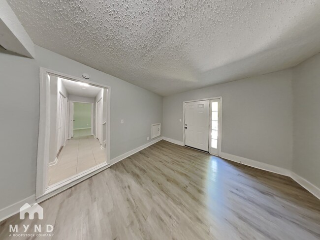 Building Photo - 5455 Fox Haven Trail