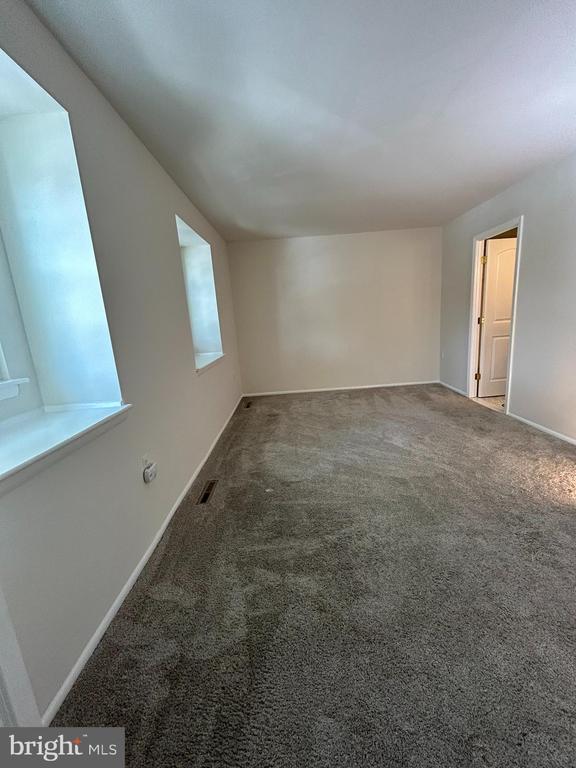Building Photo - 576 Millshire Dr