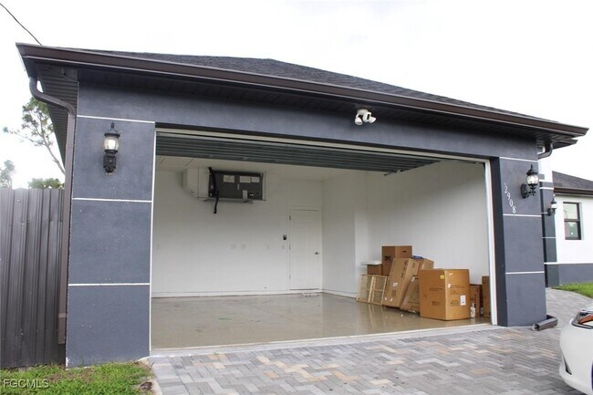 Building Photo - 2908 9th St SW