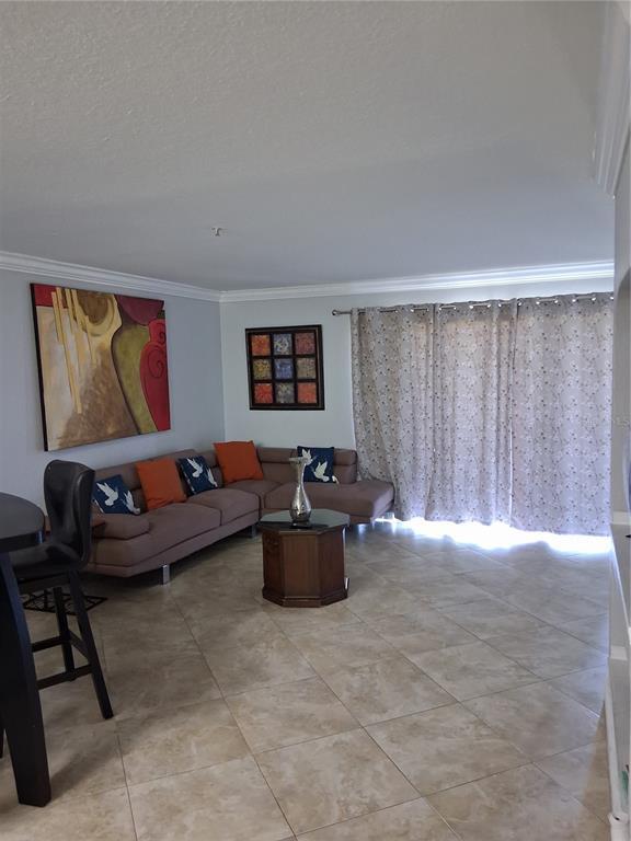 Building Photo - 13827 Fairway Island Dr