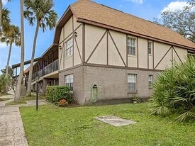 Building Photo - 2999 Sir Hamilton Cir