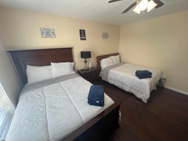 Building Photo - 239 N Derby Ave