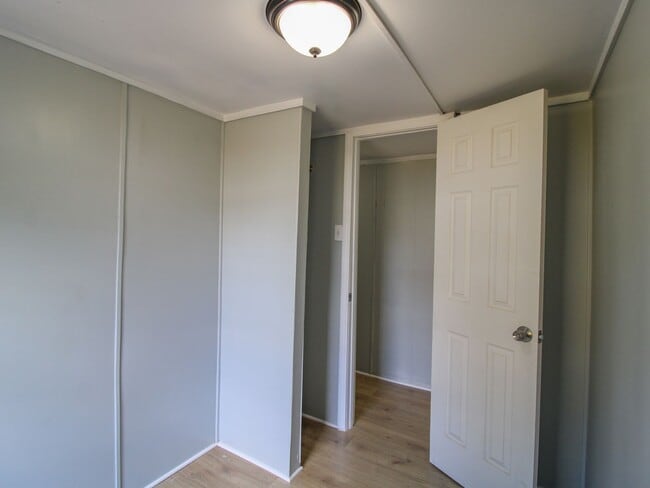Building Photo - Comfortable Living in a Prime Fayetteville Location!