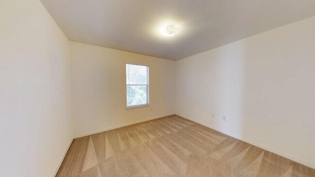 Building Photo - 1858 Norwood Ct