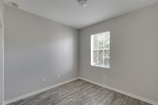 Building Photo - 7322 S Trask St