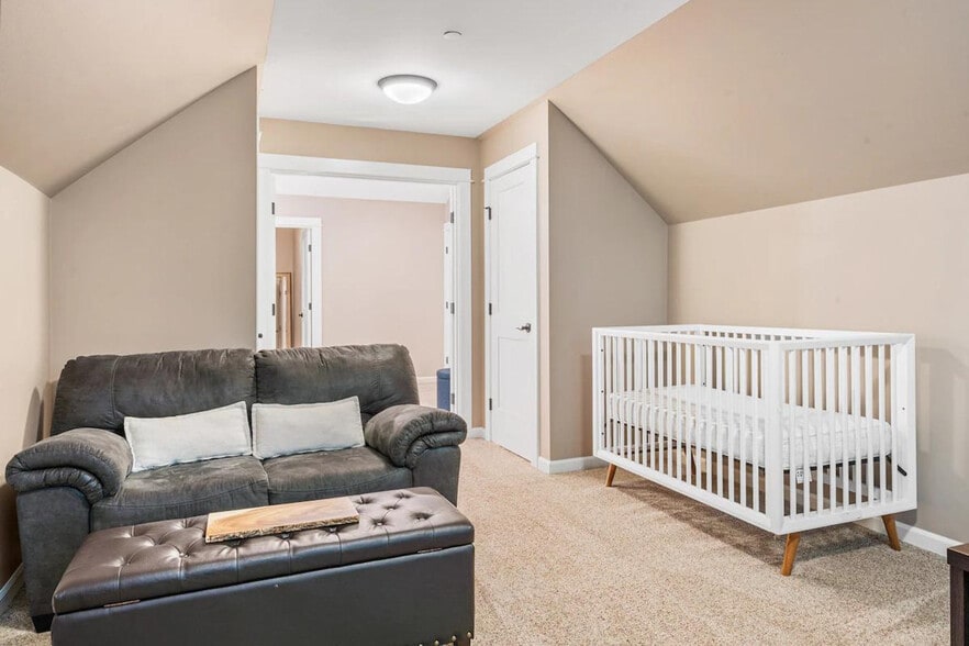 Building Photo - 2847 NE 178th St