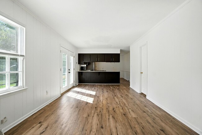 Building Photo - 24 Bohnert Dr