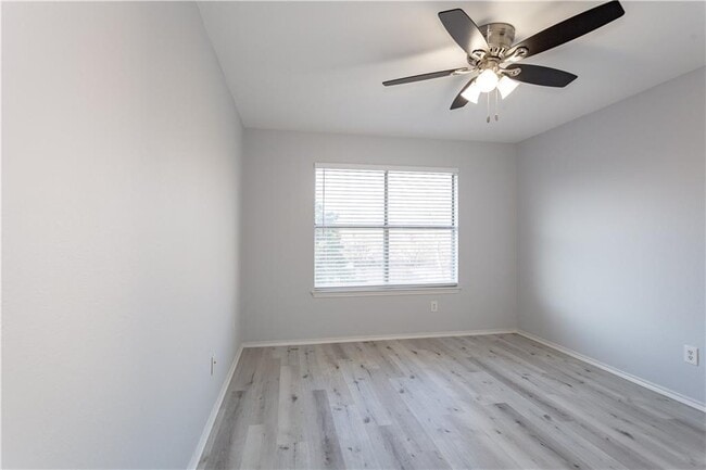 Building Photo - 2917 Bernardino Cove