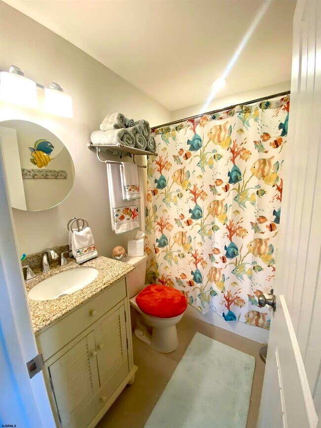 Building Photo - 9103 Amherst Ave