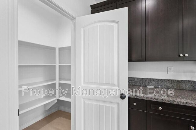 Building Photo - 29305 Catalpa