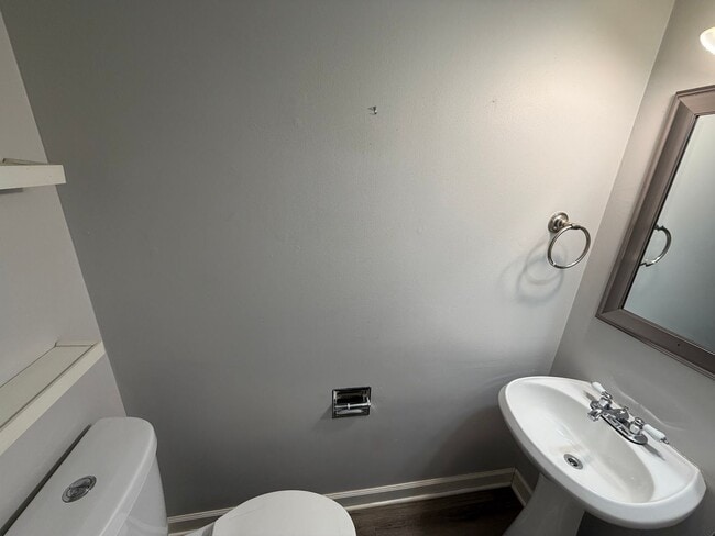 Building Photo - Welcome home to this beautifully maintained two-story townhome nestled on a quiet cul-de-sac in G...