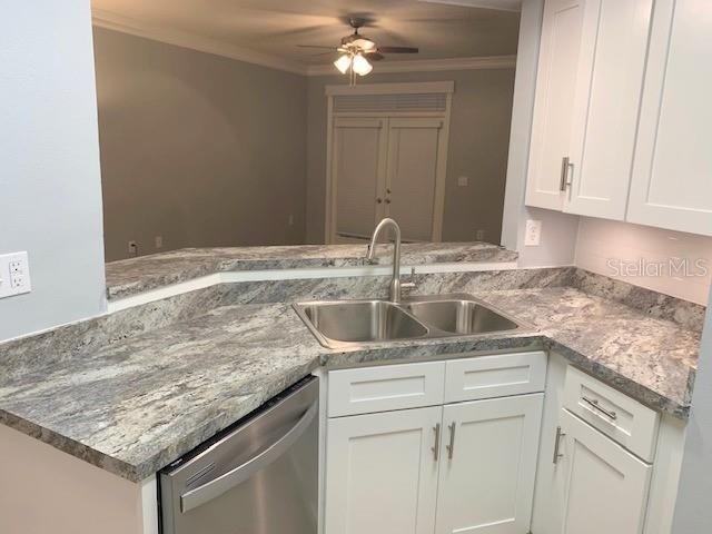 Building Photo - 5110 Bay Club Cir