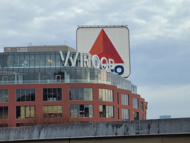 Building Photo - Kenmore Square - Balcony - Pool - Doorman - Garage Parking
