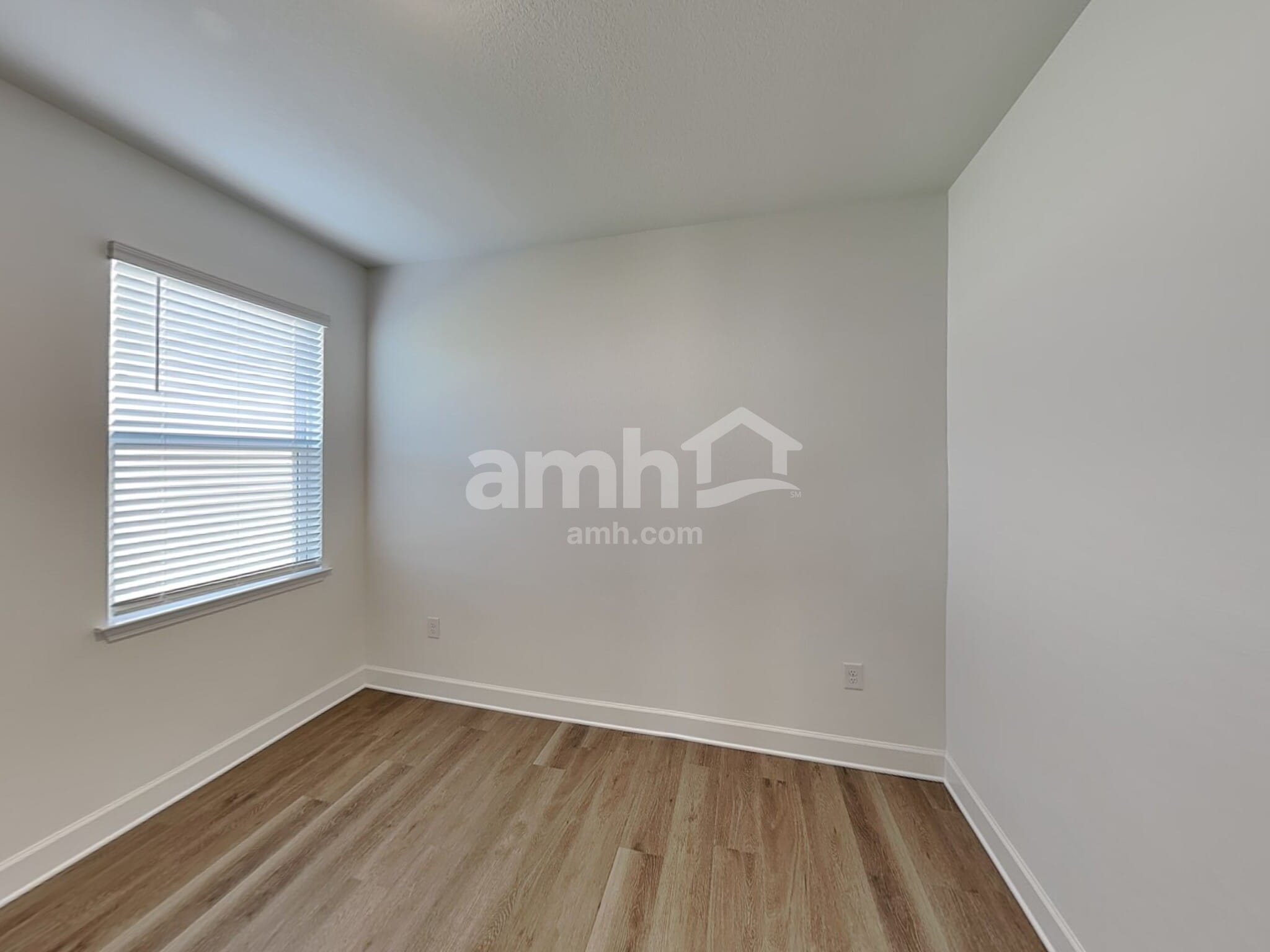 Building Photo - 16430 Cheyanne Ct