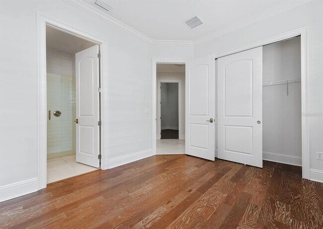 Building Photo - 13833 Abberwick Dr