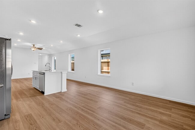 Building Photo - 3529 Longhorn Vly St