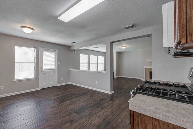 Building Photo - 9307 Grove Haven Dr