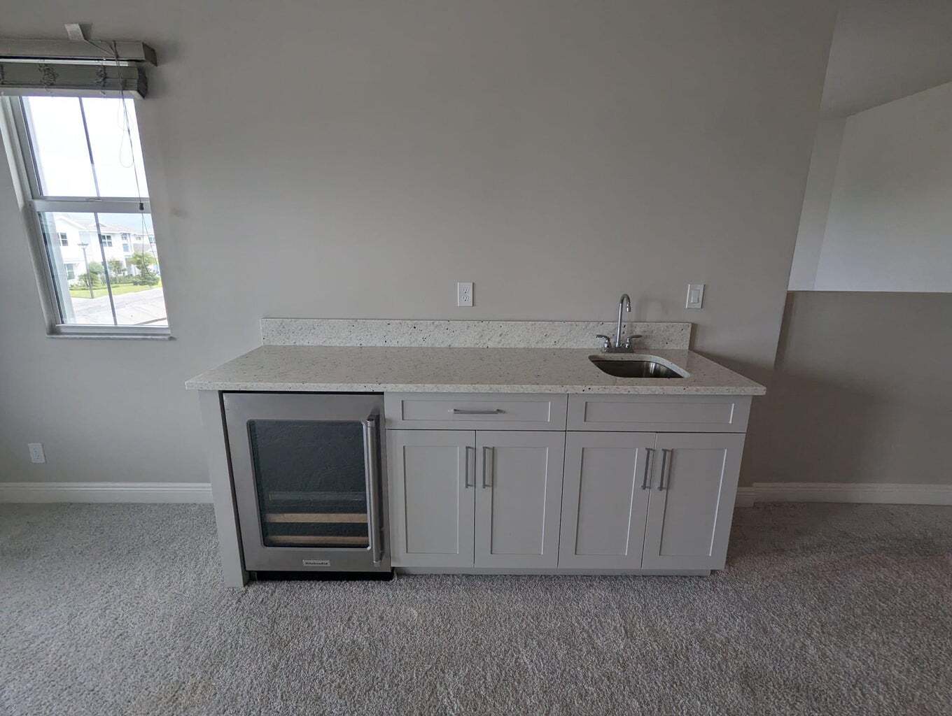 Building Photo - 9292 Crestview Cir