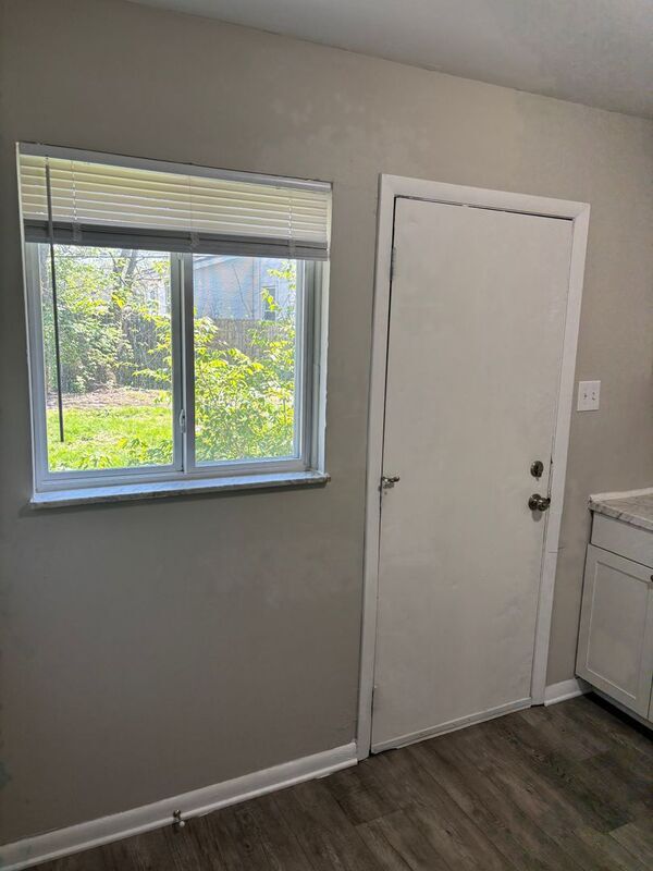 Building Photo - 778 Northview Ave