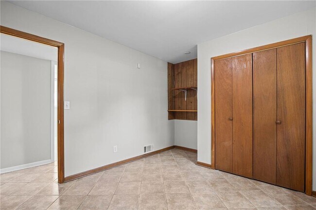 Building Photo - 1342 Atterberry Pl