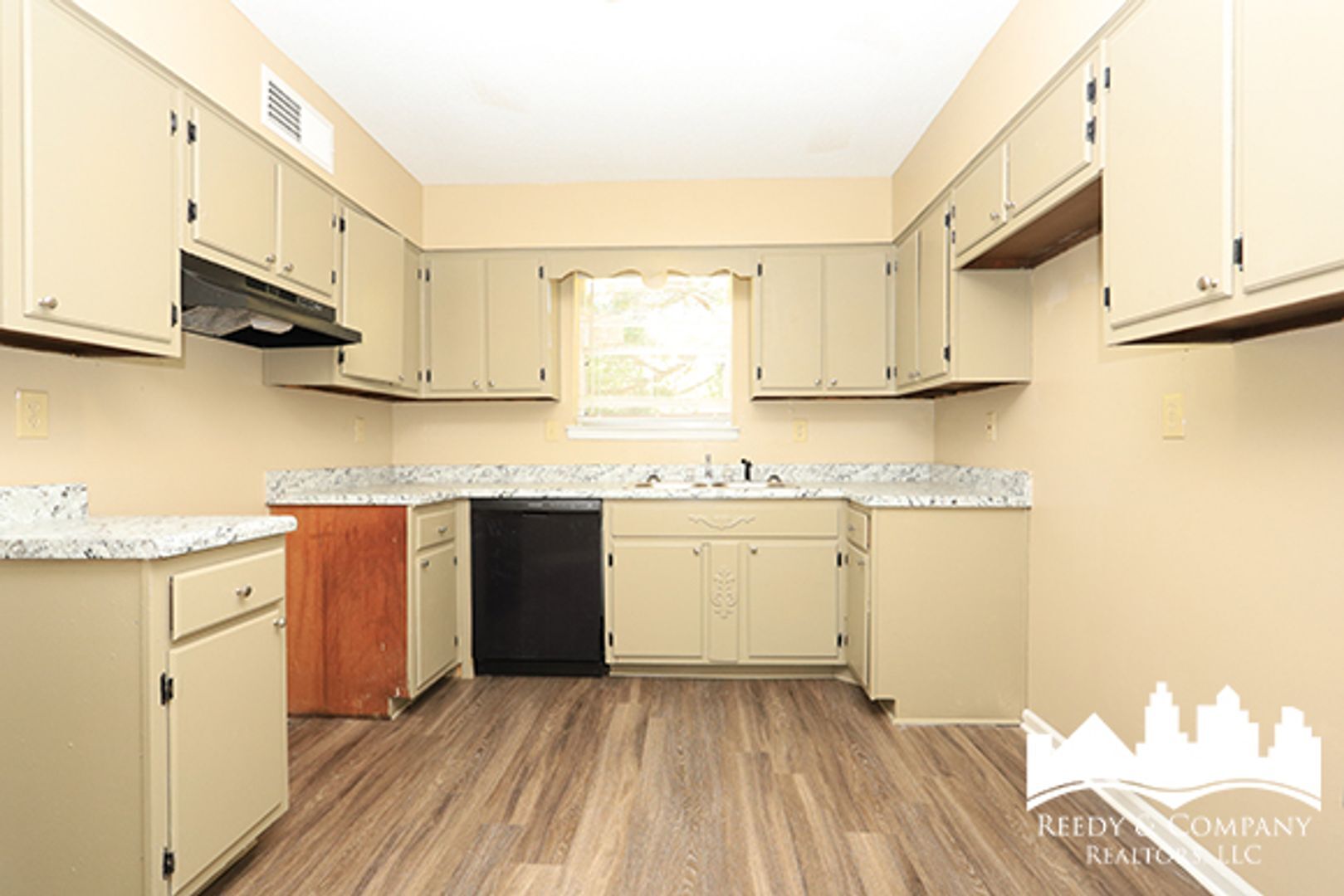 Building Photo - 5104 Corkwood Dr