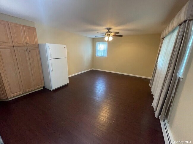 Building Photo - 2689 Circle Pl