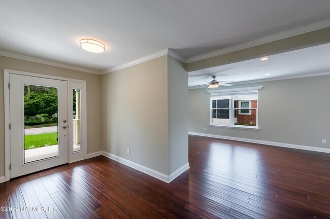 Building Photo - 4127 Shirley Ave