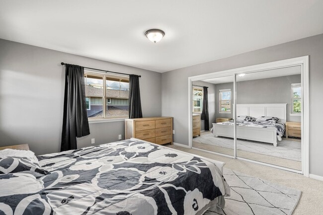 Building Photo - Kahoma Village: Fully furnished 4-bedroom, 2.5-bath home