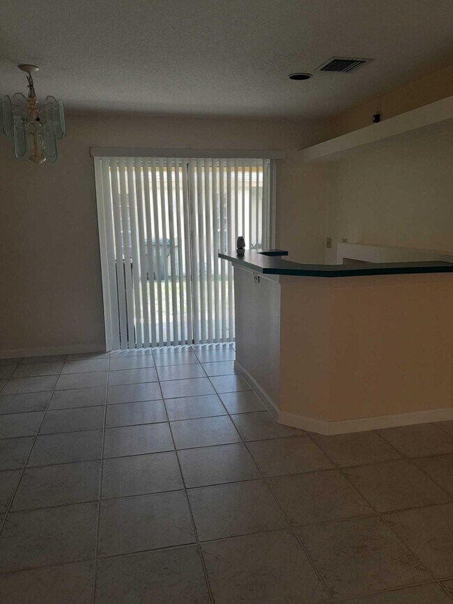 Building Photo - 14063 Wellington Trace
