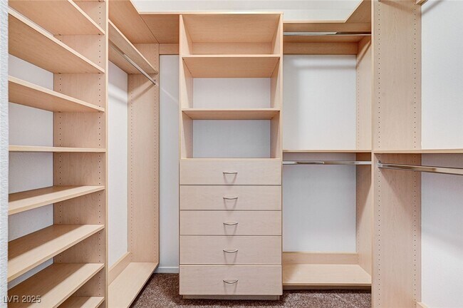 Building Photo - 8255 S Las Vegas Blvd