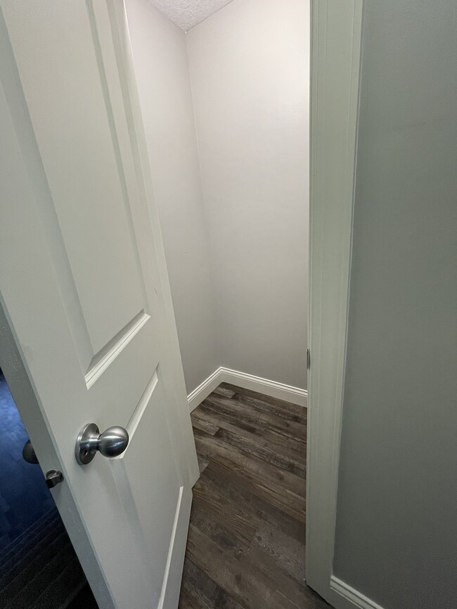 Building Photo - 18448 English Ave