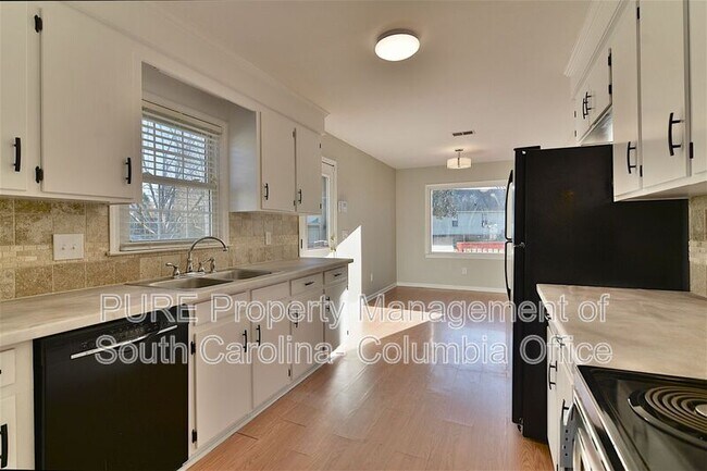 Building Photo - 213 Puller Ct