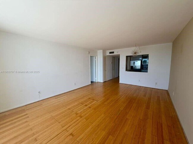 Building Photo - 13499 Biscayne Blvd