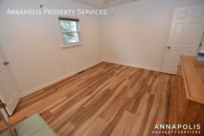 Building Photo - 254 Severn Rd