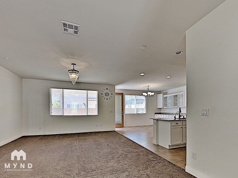 Building Photo - 10639 Kearney Mountain Ave