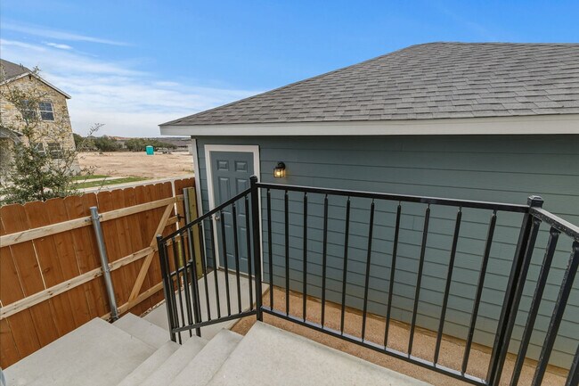 Building Photo - 2017 Ridge Runner Dr