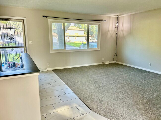 Building Photo - 414 Belle Aire Dr