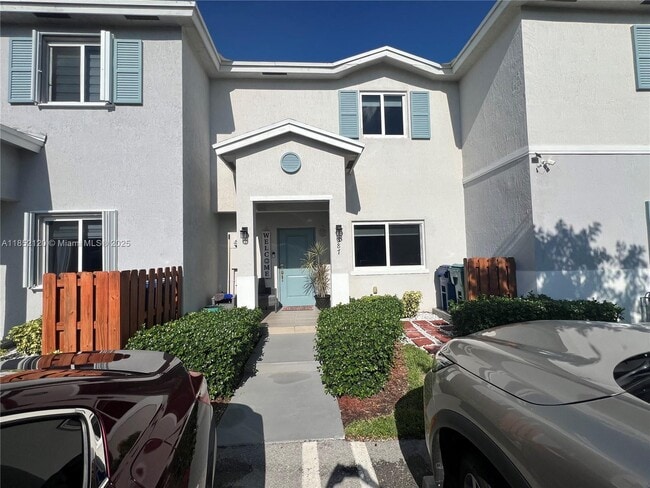 Primary Photo - 387 NW 12th Ave