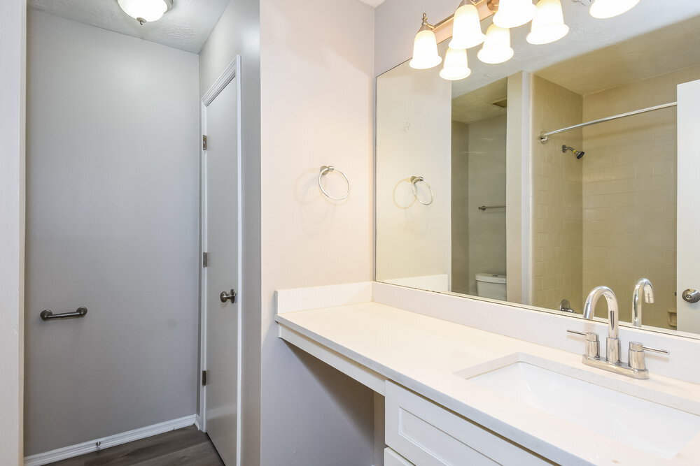 Building Photo - 7049 Ivy Pointe Row